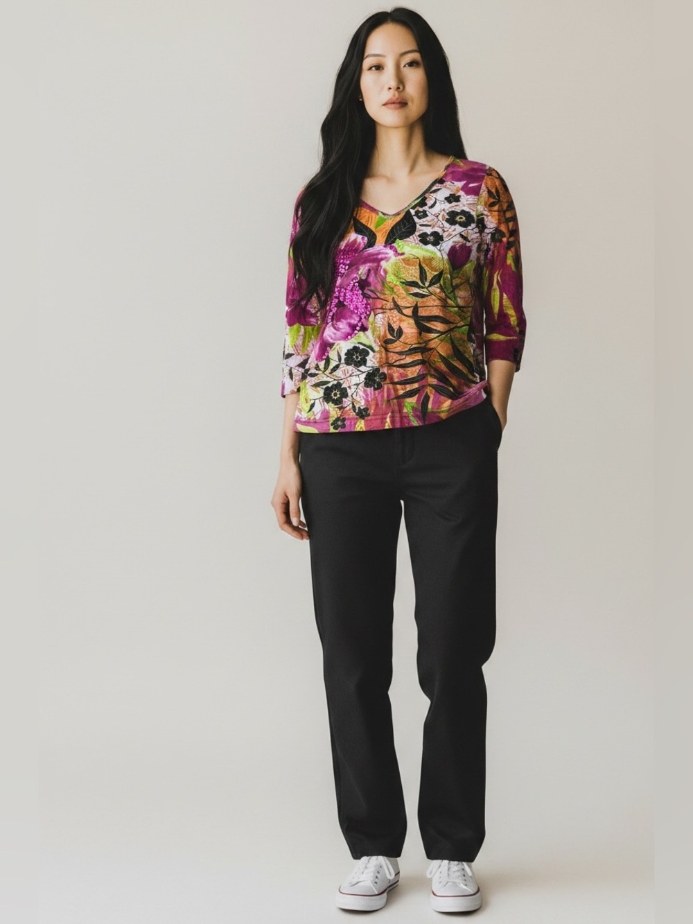 3/$30 ☀️ Le Mieux Y2K Multicolor Floral V-Neck Long Sleeve Top